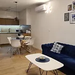 アパート Marcelina 1 With Private Pool トロギール