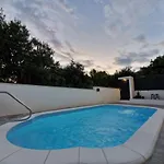 Marcelina 1 With Private Pool トロギール